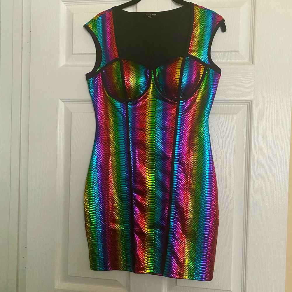 Shiny rainbow dress 🌈